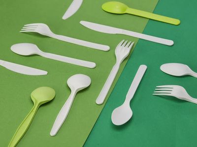 环保新势力 鹏力耐热PLA刀叉勺，以创新材料引领绿色餐饮革命